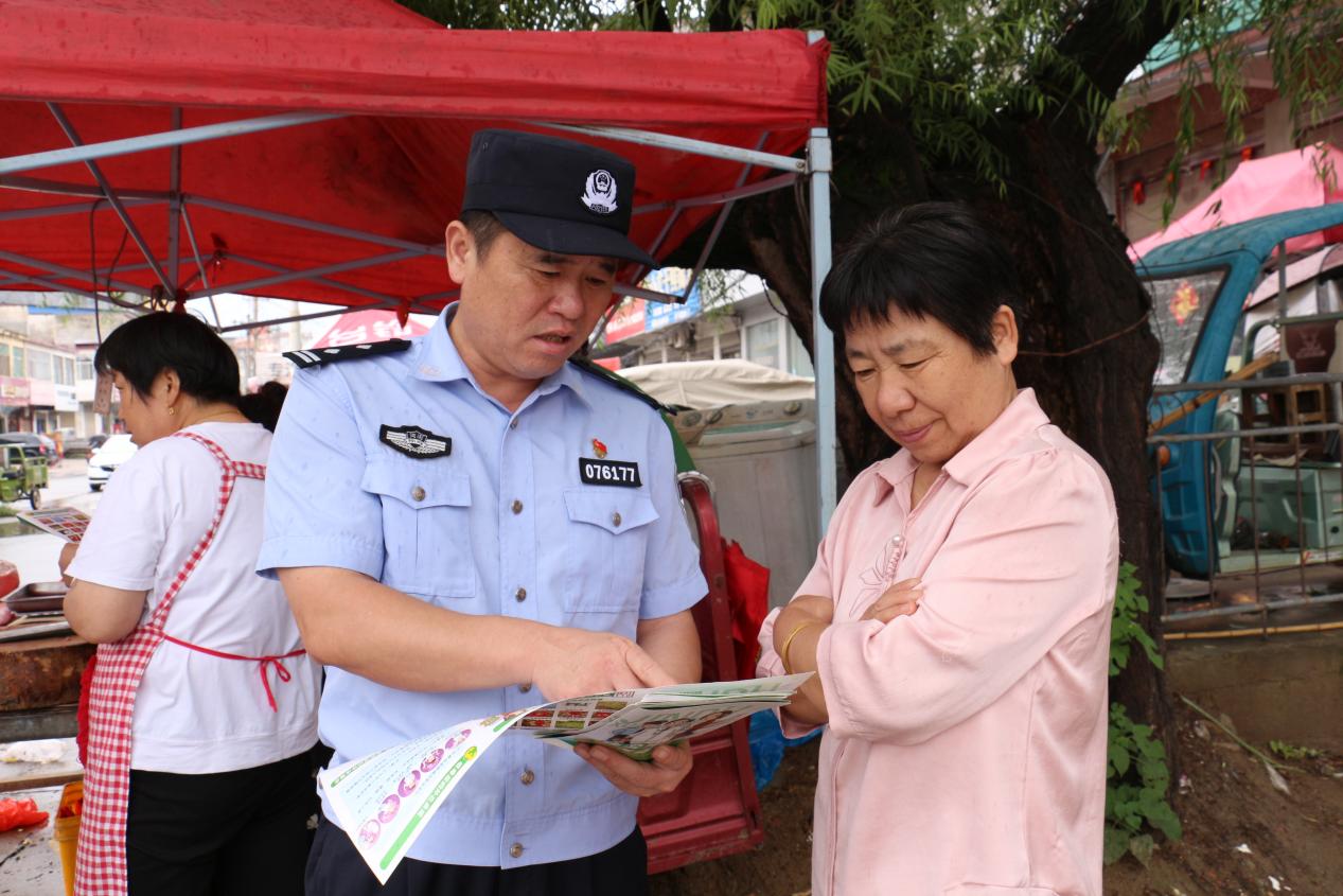 新蔡县佛阁寺镇：禁毒宣传在行动 共同筑牢安全墙