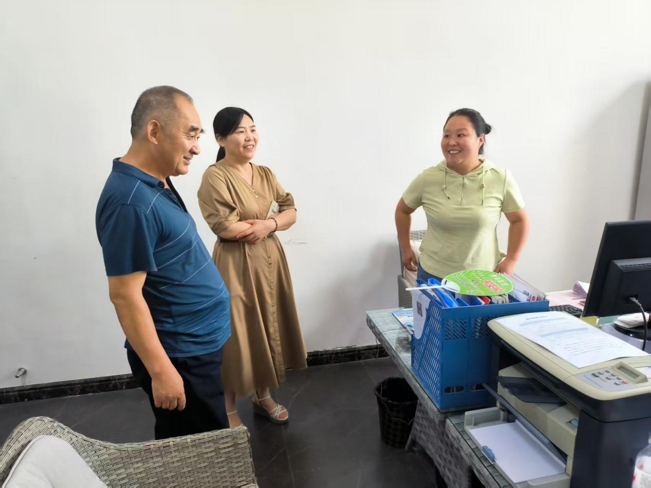 平舆县清河街道：深入走访调研 优化营商环境