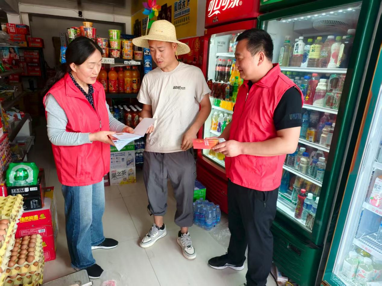 平舆县辛店乡：反诈宣传“不打烊” 掀起夏季“防骗风”