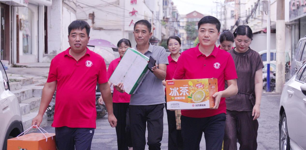 汝南县开展“八一敬英雄 热心暖夕阳”志愿服务活动