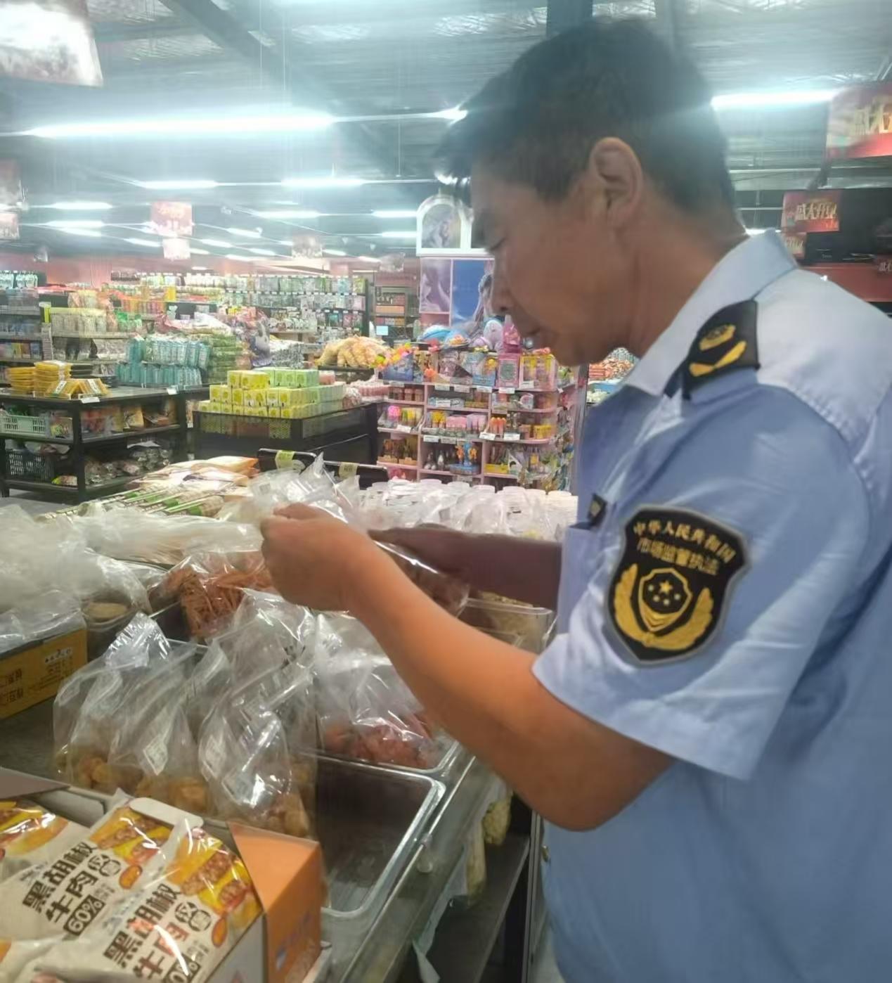 汝南县市场监管局：扎实开展农村假冒伪劣食品专项整治行动