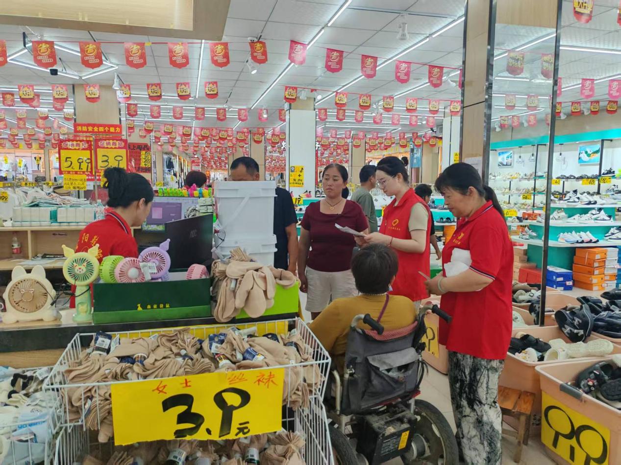 汝南县东官庄镇开展反诈宣传活动