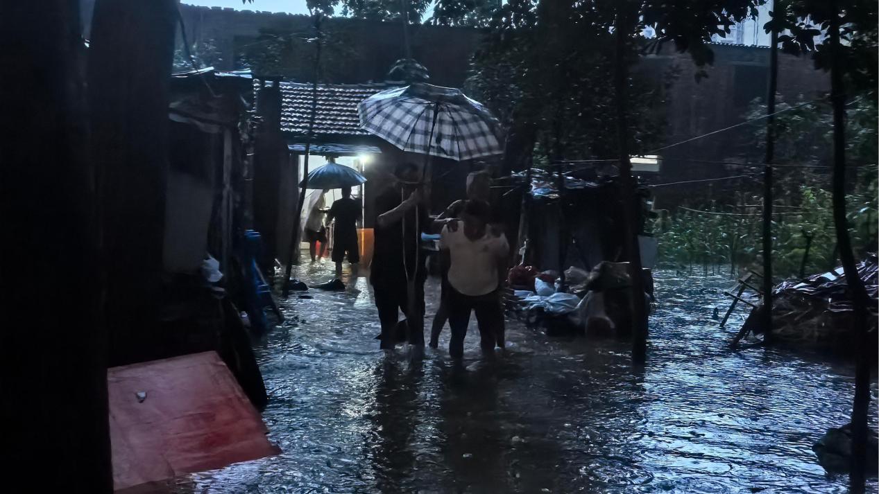 平舆县清河街道：暴雨应对迅速有序 六名群众安全转移