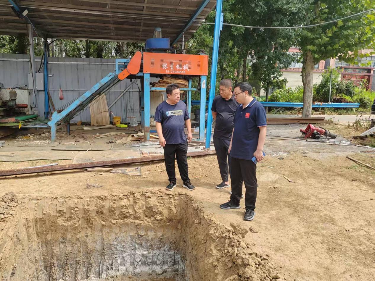 平舆县射桥镇：政企同心促发展 实地调研强推进